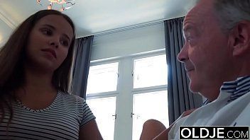 Videos de incesto entre pai e filha