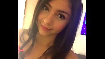 Novinha caiu na net de lingerie