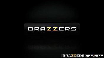 Xvideos BR gata da bunda perfeita sexo na massagem