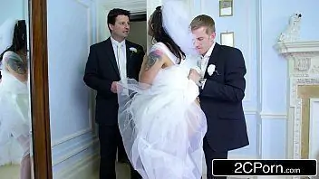 Noiva dando sua xota pro amigo de seu marido entes do casamento